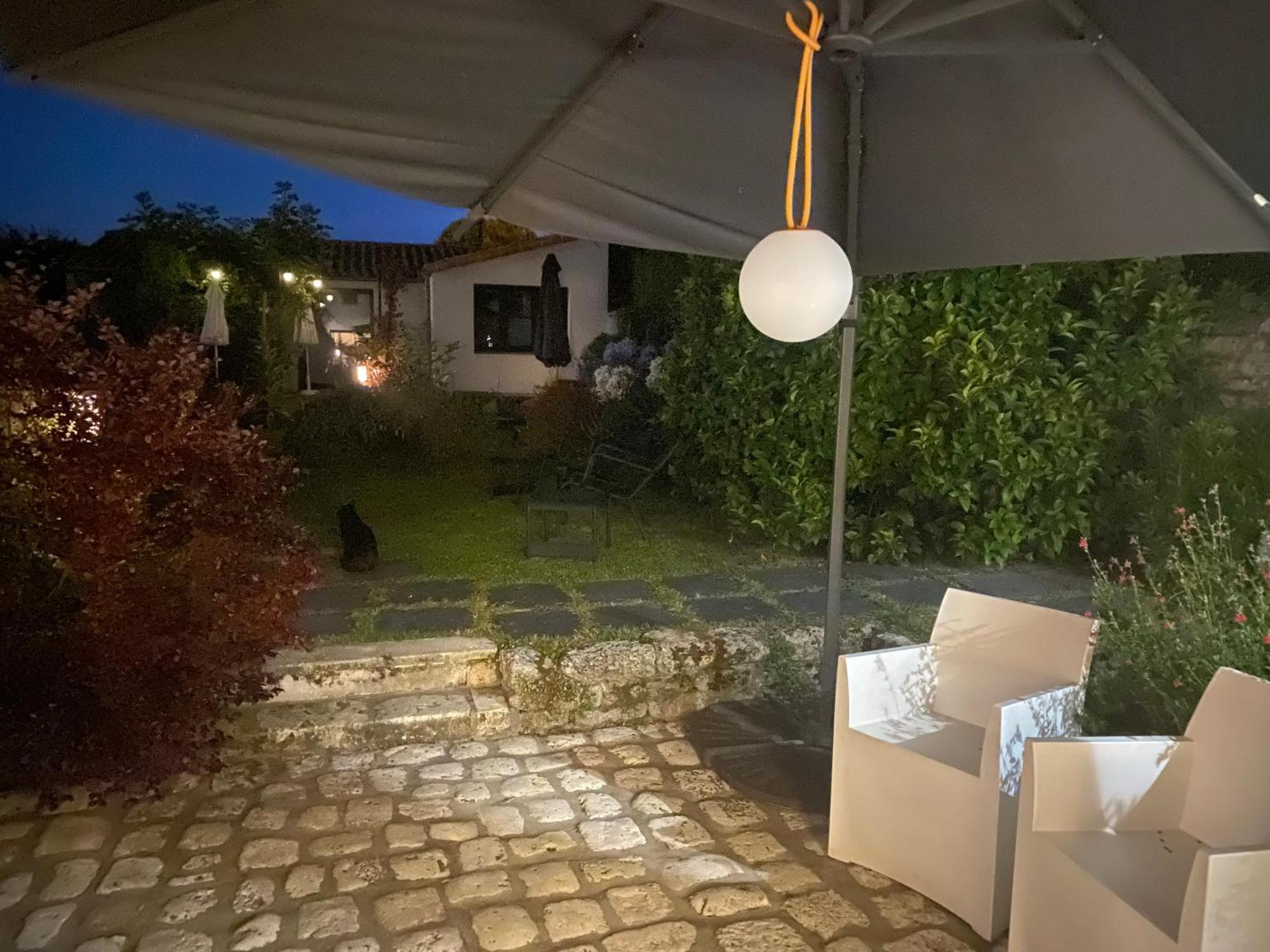 Le 5 Bis Bed & Breakfast Mornac-sur-Seudre ภายนอก รูปภาพ