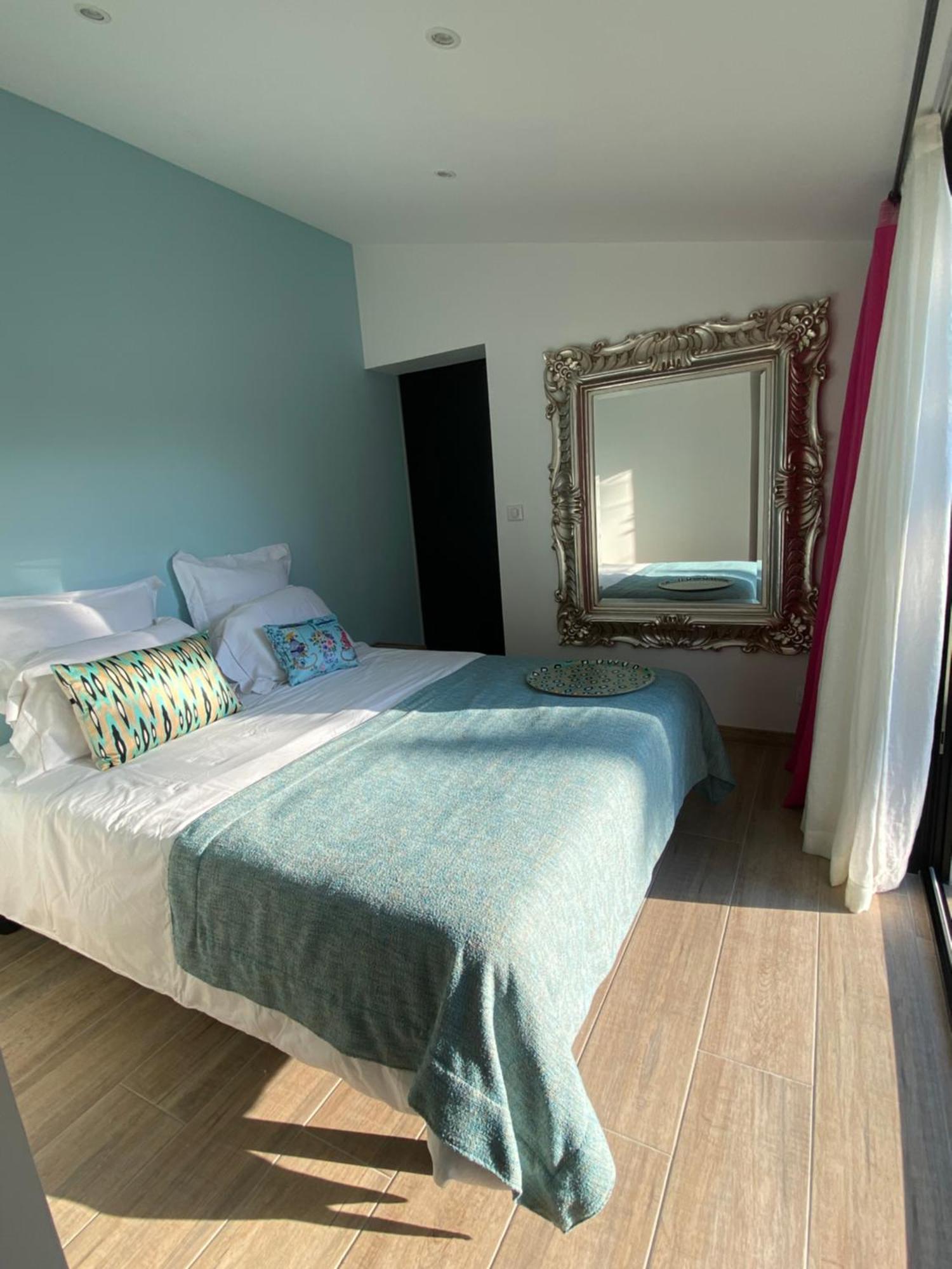 Le 5 Bis Bed & Breakfast Mornac-sur-Seudre ภายนอก รูปภาพ