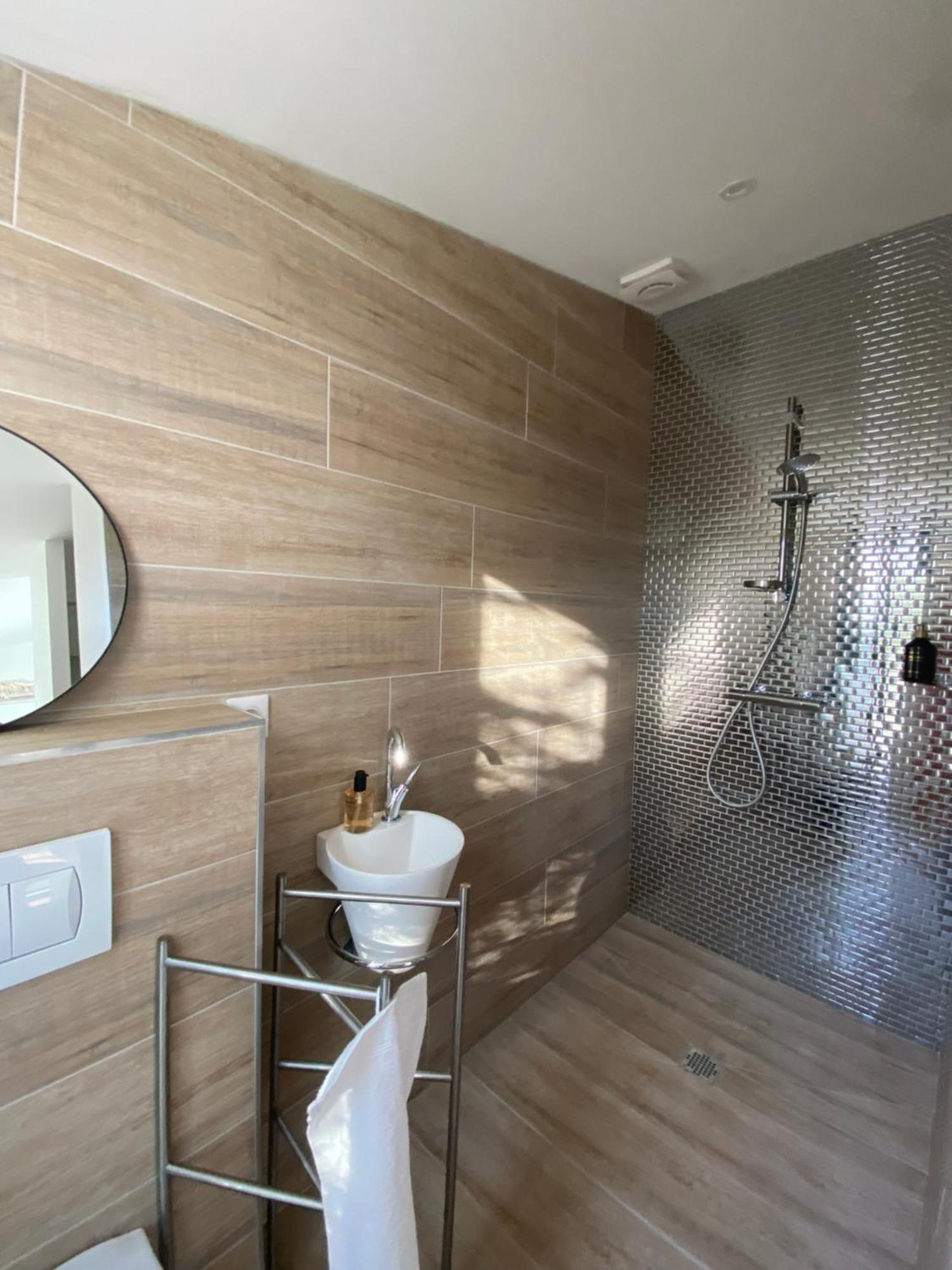 Le 5 Bis Bed & Breakfast Mornac-sur-Seudre ภายนอก รูปภาพ